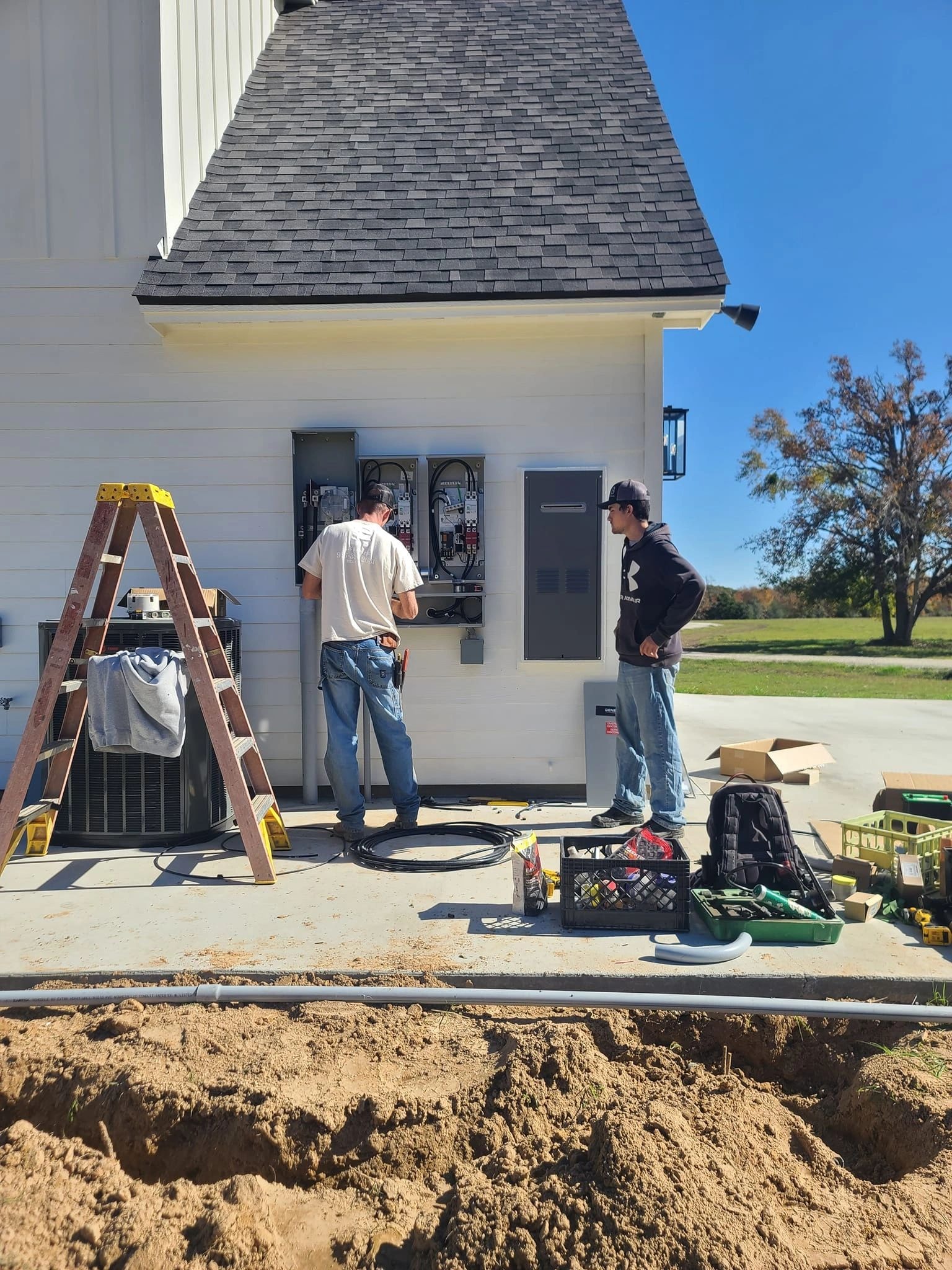 LB Electric crew on the job